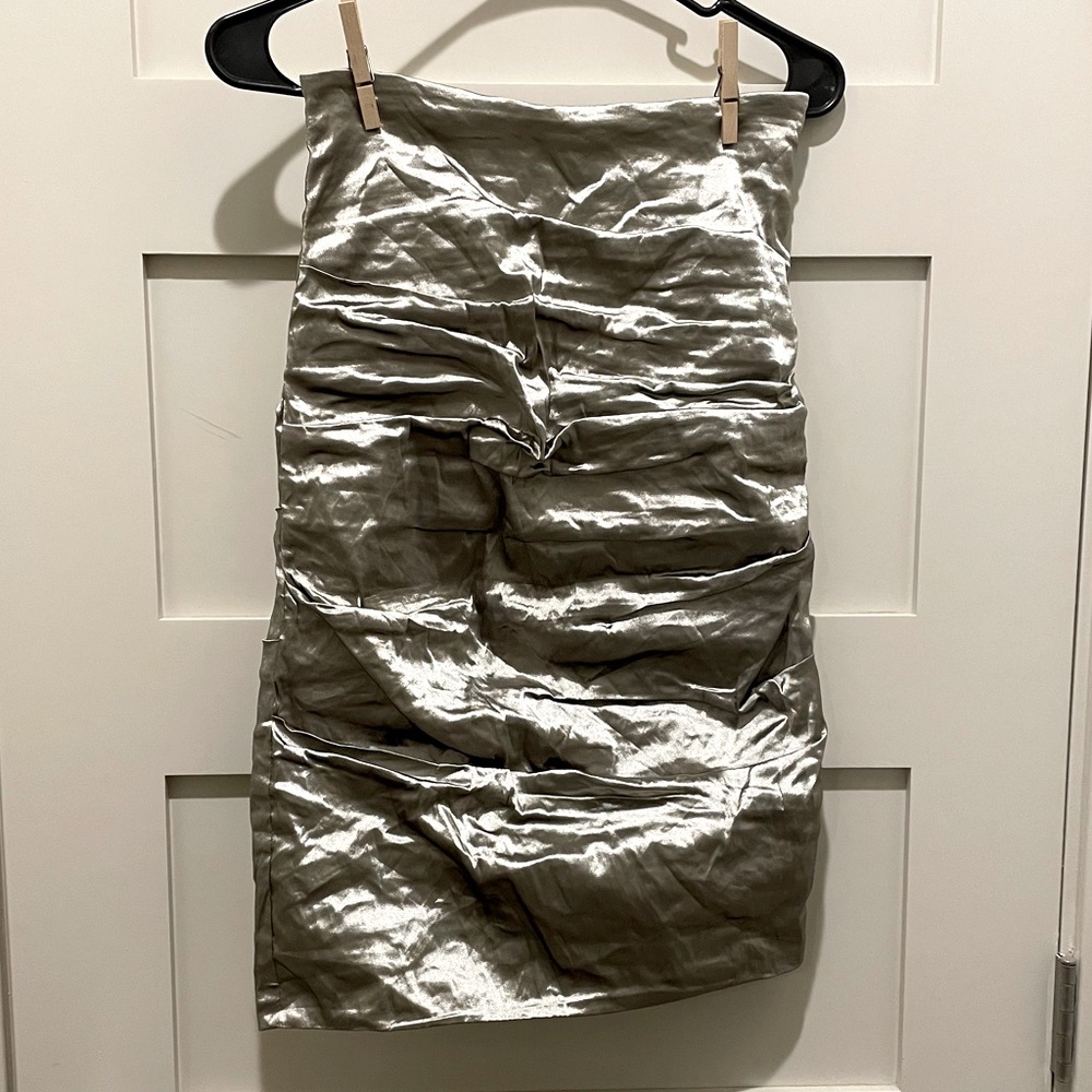 NWT Nicole Miller knee length skirt!